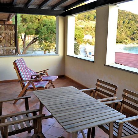 Le Soleil Apartment Spiaggia di Cavoli Exterior photo