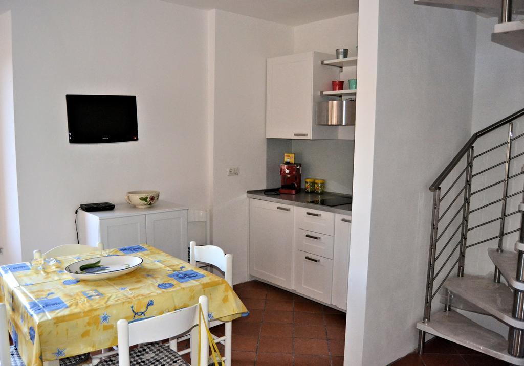 Le Soleil Apartment Spiaggia di Cavoli Exterior photo
