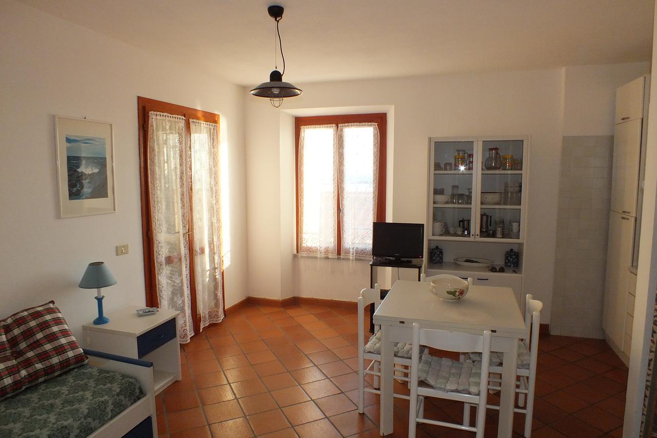 Le Soleil Apartment Spiaggia di Cavoli Exterior photo