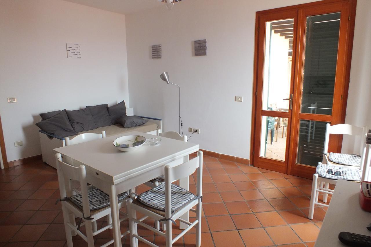 Le Soleil Apartment Spiaggia di Cavoli Exterior photo