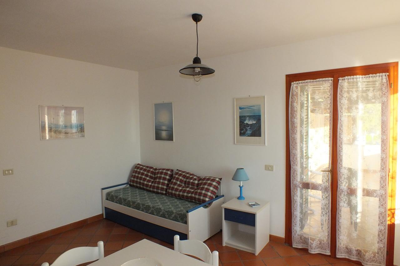Le Soleil Apartment Spiaggia di Cavoli Exterior photo